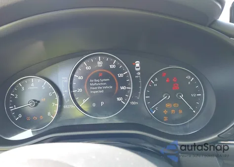 2019 Mazda Mazda3 Premium Package из США, поврежденный, VIN 3MZBPAEM5KM102736